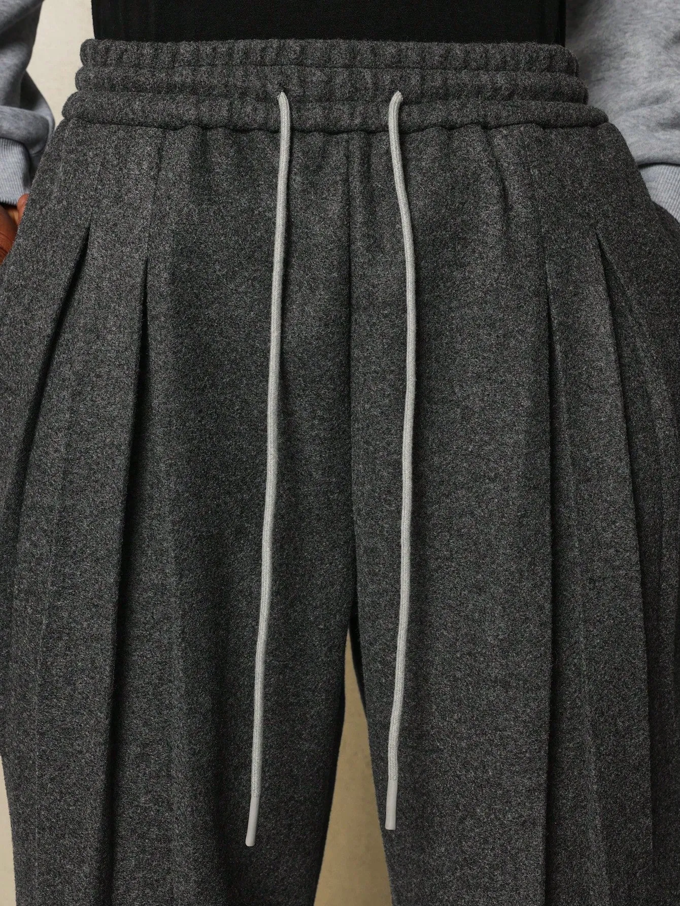 Balloon Fit Knit Heavyweight Pleated Sweatpants