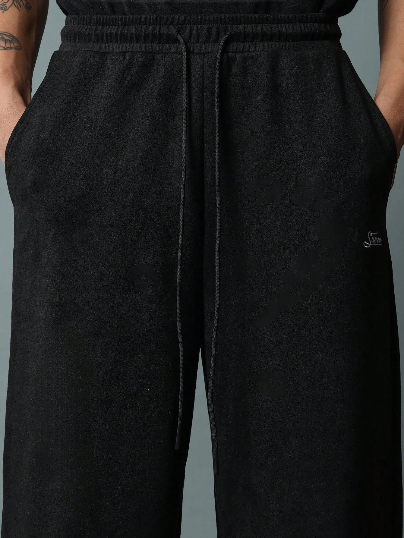 Barrel Fit Suedette Sweatpants With Small Embroidery