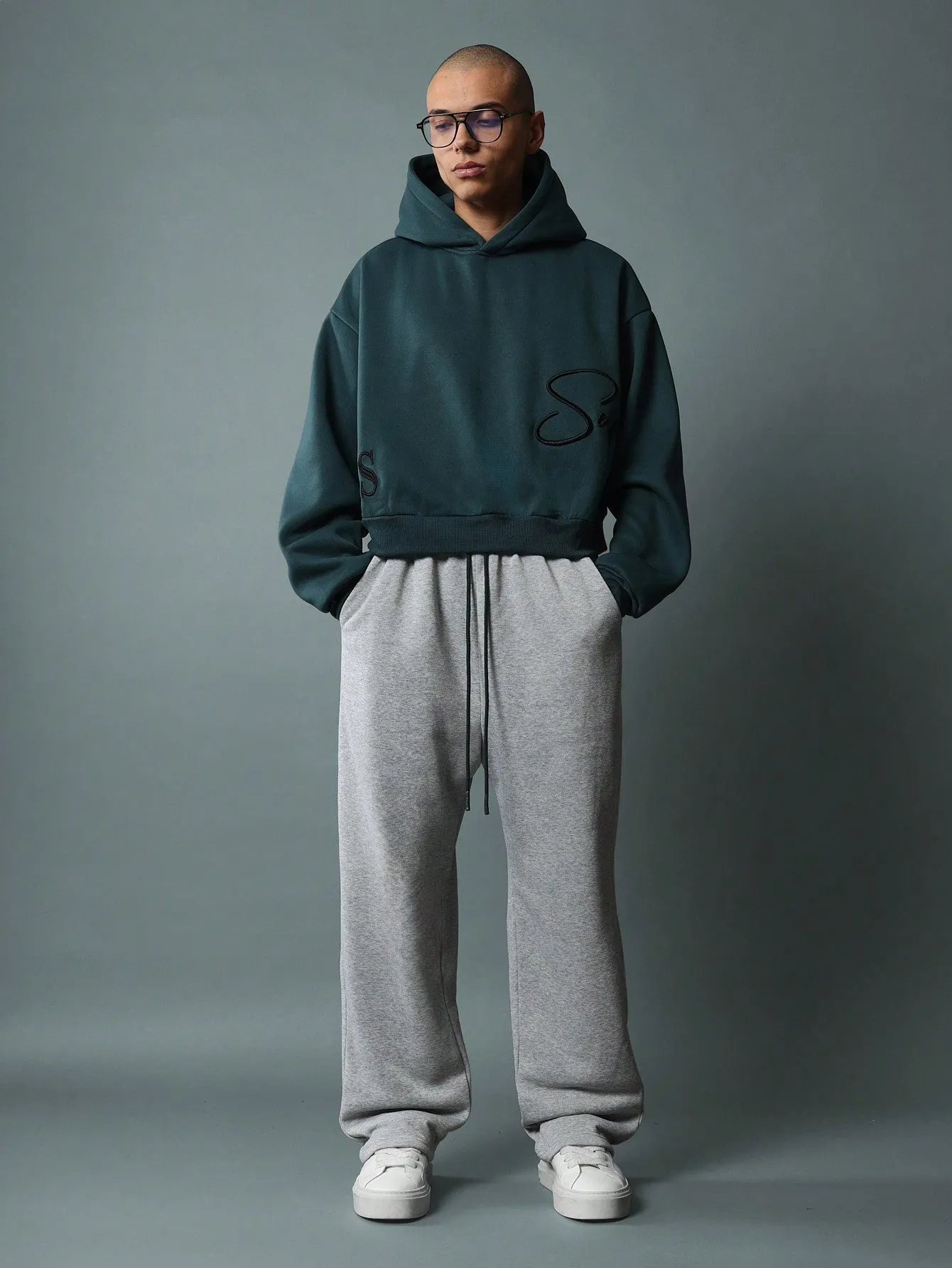 Crop Fit Overhead Hoodie With Script Embroidery And Loose Fit Sweatpants 2 Piece Set