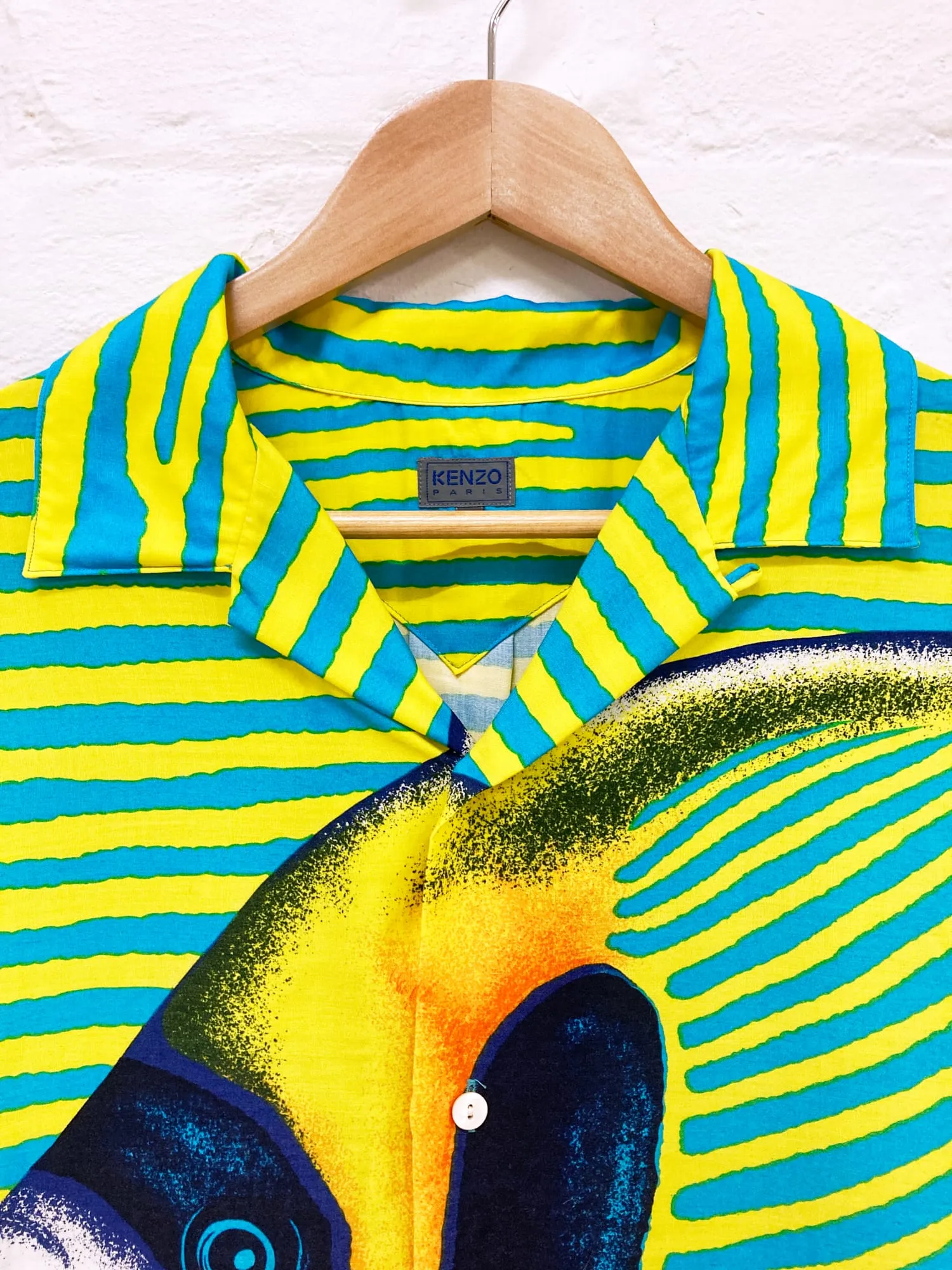 Kenzo 1980s blue yellow zebra stripe queen angel fish print short sleeve shirt