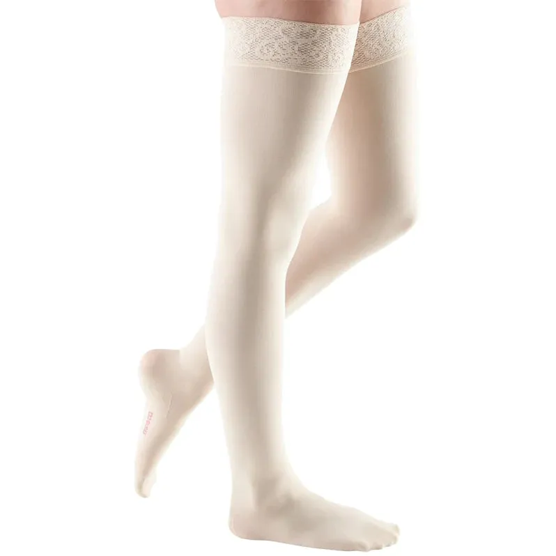 Medi Sheer & Soft 15-20mmHg Closed Toe Thigh Length Petite w/Lace Silicone Top Band