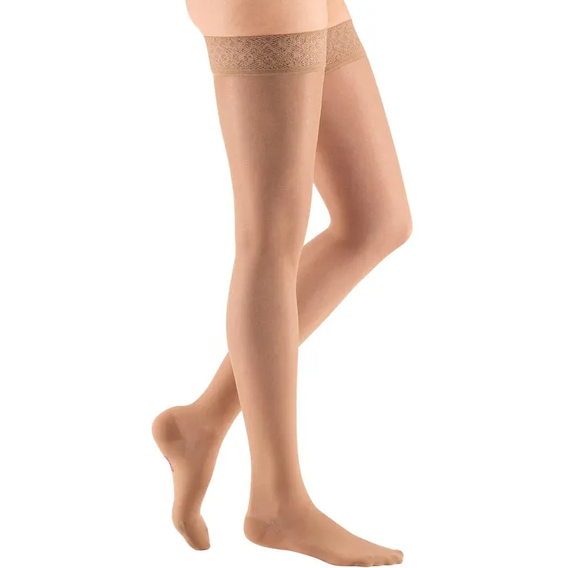 Medi Sheer & Soft 20-30mmHg Closed Toe Thigh Length Petite w/Lace Silicone Top Band