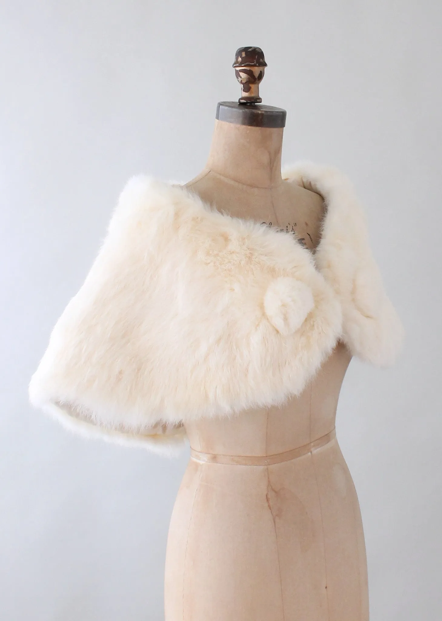 Vintage 1950s White Fur Wedding Shawl Cape